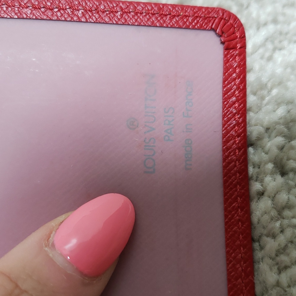 Louis Vuitton Red Textured Red Men's ID Holder AUTHENTIC - Picture 9 of 9